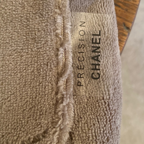 Chanel Makeup/Beaute Precision Adjustable Crossbody “Terry/Teddy” Bag NIP - Picture 5 of 11